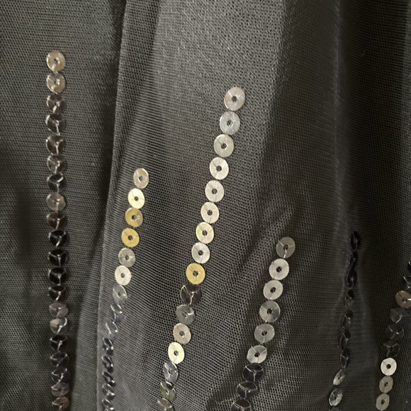 Pre-loved designer Luis Civit Women's Black Sequins Mesh Blouse UK Size 16 - Picture 6 of 17